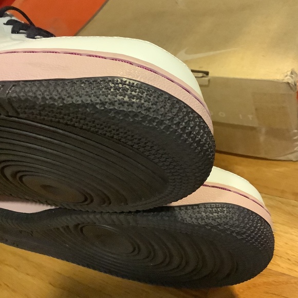 Nike Air Force 1 Silver Doll Womens 12 = Mens 10.5 AF1 Low VINTAGE 2007 Release - Picture 8 of 12